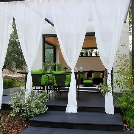 Oda ve Kahvaltı Quinta Da Lua 4*