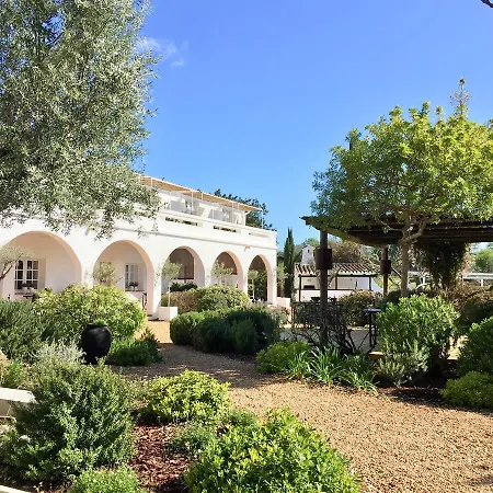 Quinta Da Lua Bed & Breakfast