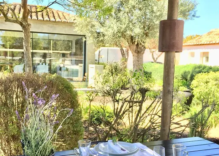 Quinta Da Lua Bed & Breakfast 4*