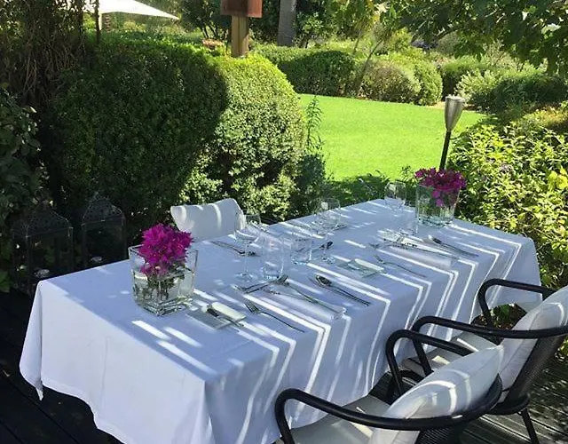 Quinta Da Lua Bed & Breakfast